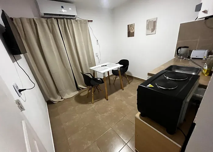 Hospedaje L H Primero C En Ezeiza A 15 Min Del Aeropuerto
